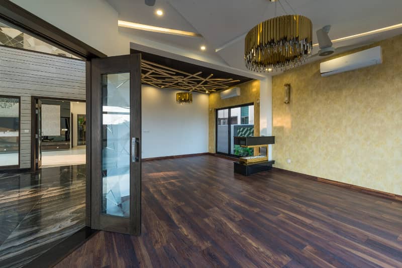 Eyes Catching 1 Kanal Modern Design Top Notched Lxuury House For Sale in Phase 7 4