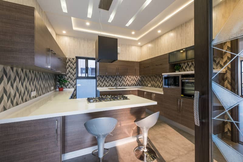 Eyes Catching 1 Kanal Modern Design Top Notched Lxuury House For Sale in Phase 7 8