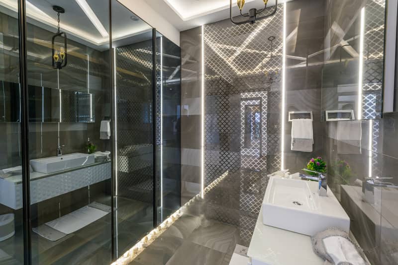 Eyes Catching 1 Kanal Modern Design Top Notched Lxuury House For Sale in Phase 7 15