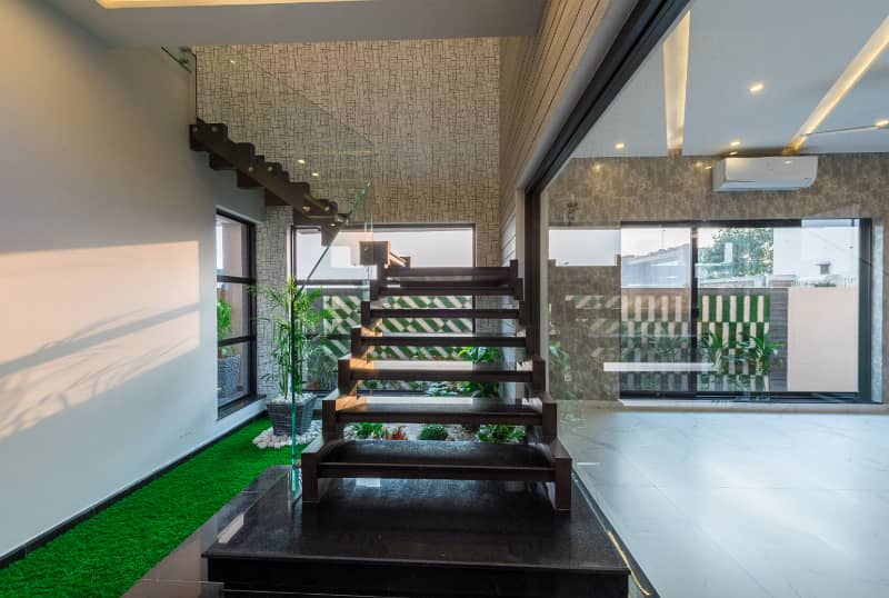 Eyes Catching 1 Kanal Modern Design Top Notched Lxuury House For Sale in Phase 7 18