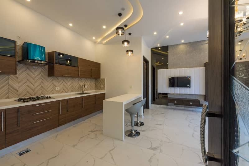 Eyes Catching 1 Kanal Modern Design Top Notched Lxuury House For Sale in Phase 7 21