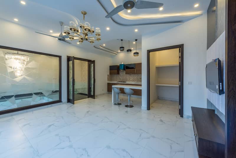 Eyes Catching 1 Kanal Modern Design Top Notched Lxuury House For Sale in Phase 7 23