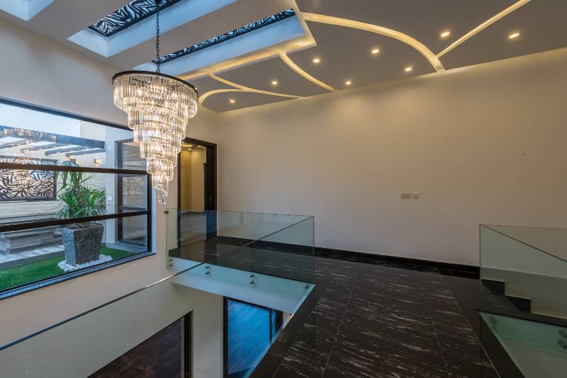 Eyes Catching 1 Kanal Modern Design Top Notched Lxuury House For Sale in Phase 7 28