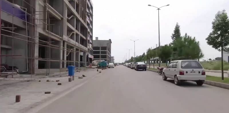 1 Kanal ( 50*90 in Block C ). Residential Plot Available. For Sale in Top City 1 Islamabad. 16