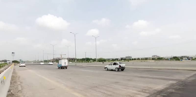 1 Kanal ( 50*90 in Block C ). Residential Plot Available. For Sale in Top City 1 Islamabad. 18