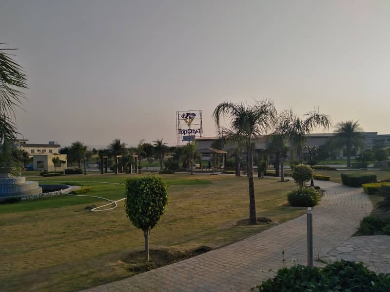 1 Kanal ( 50*90 in Block C ). Residential Plot Available. For Sale in Top City 1 Islamabad. 10