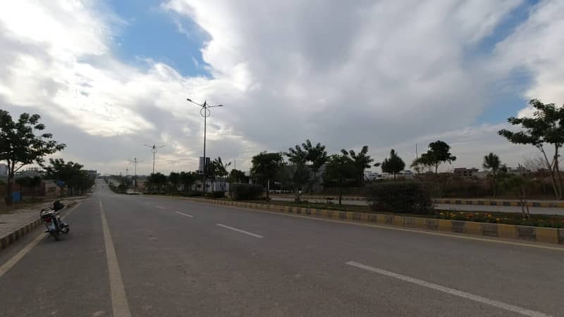 1 Kanal ( 50*90 in Block C ). Residential Plot Available. For Sale in Top City 1 Islamabad. 13