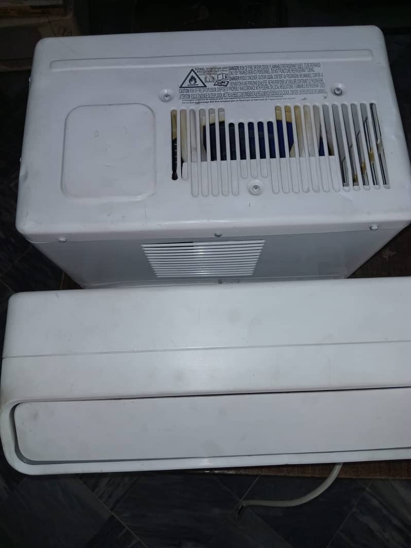 Dc Inverter AC 1 ton Branded lot American ship 7