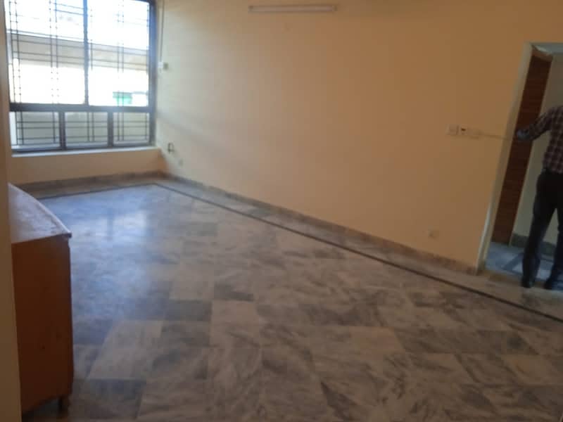 500 Square Yards Upper Portion Is Available For rent 6