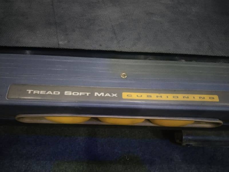 treadmill good condition 5