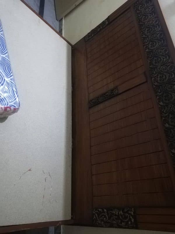 double bed available without matress 0