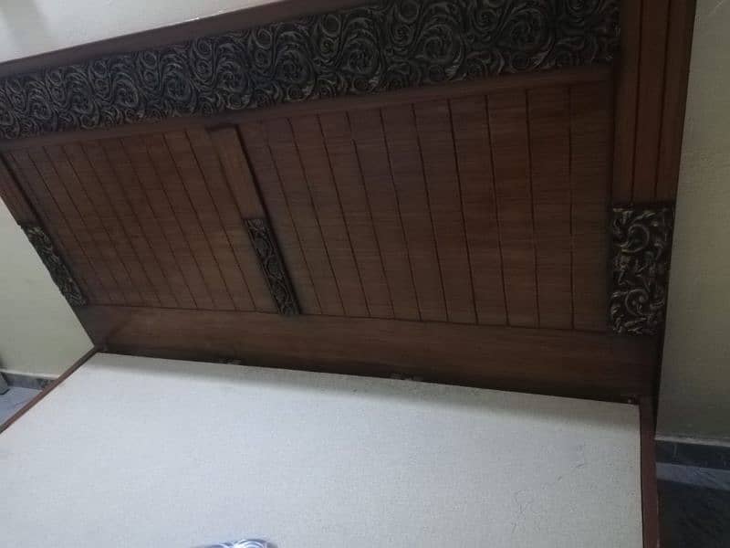 double bed available without matress 1