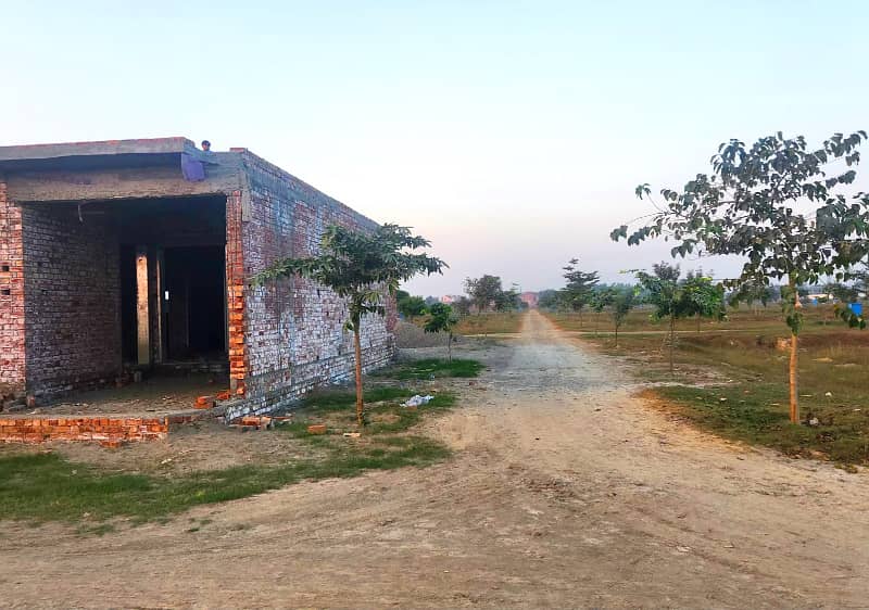 5 Marla Residential Plots For Sale on 2.5 Year Monthly Instalments with Possession on Booking Price in Zaamin City Lahore 27