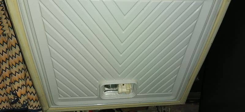 used freezer in working condition 0