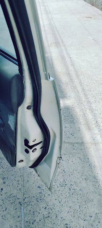Suzuki Cultus VXR 2004 03017018932 14