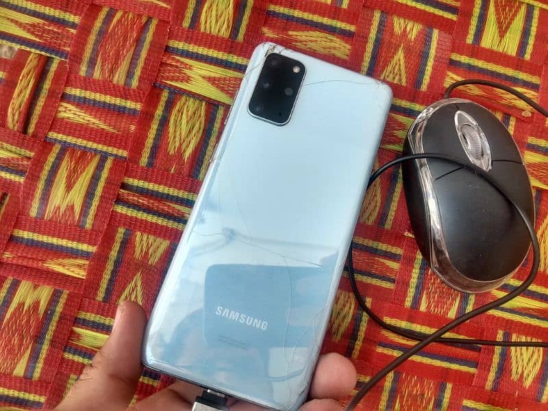 S20 plus Verizon carrier look 1