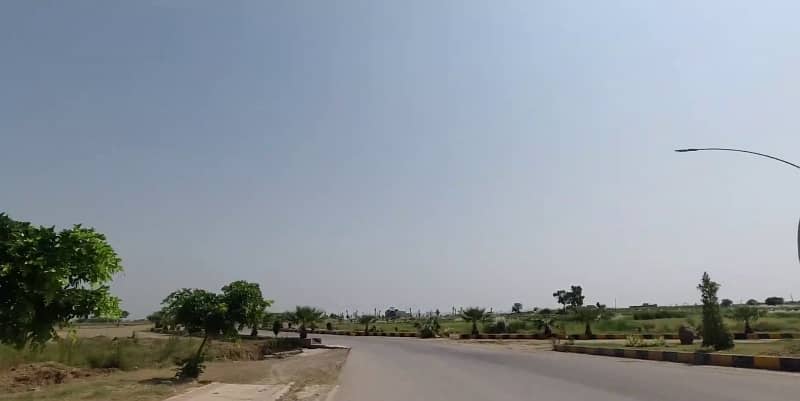 1 Kanal Plot For Sale In D-Block, Airport Enclave Islamabad Prime Location With 50 Feet Roads 2