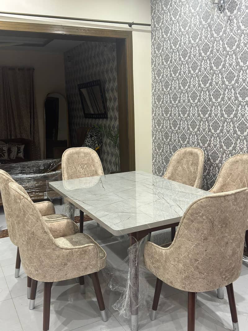 Dining table new 6 seater 1