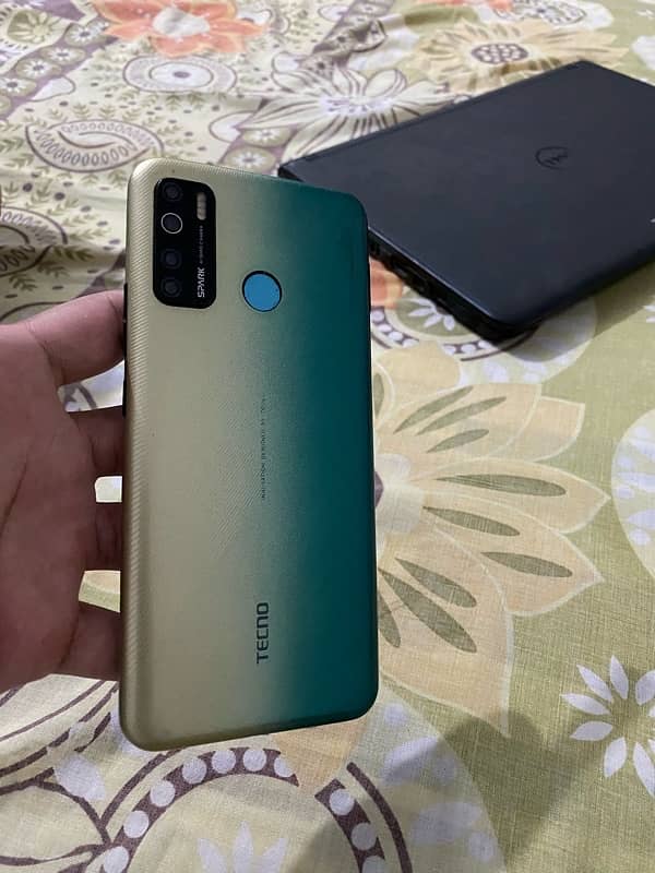 Tecno camon 15 (4/128)gb with box all ok 03236602153 1
