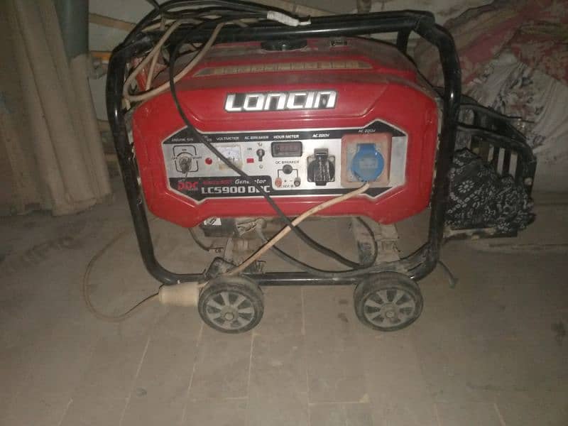 Selling loncin generator in a one condition like new 3.5 kv 1