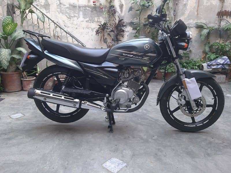 Yamaha YB 125Z-DX Model 2024 | Yamaha In Bikes | Total Geniune 3
