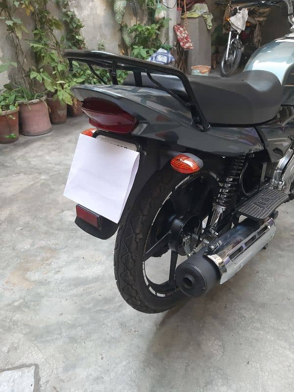 Yamaha YB 125Z-DX Model 2024 | Yamaha In Bikes | Total Geniune 10