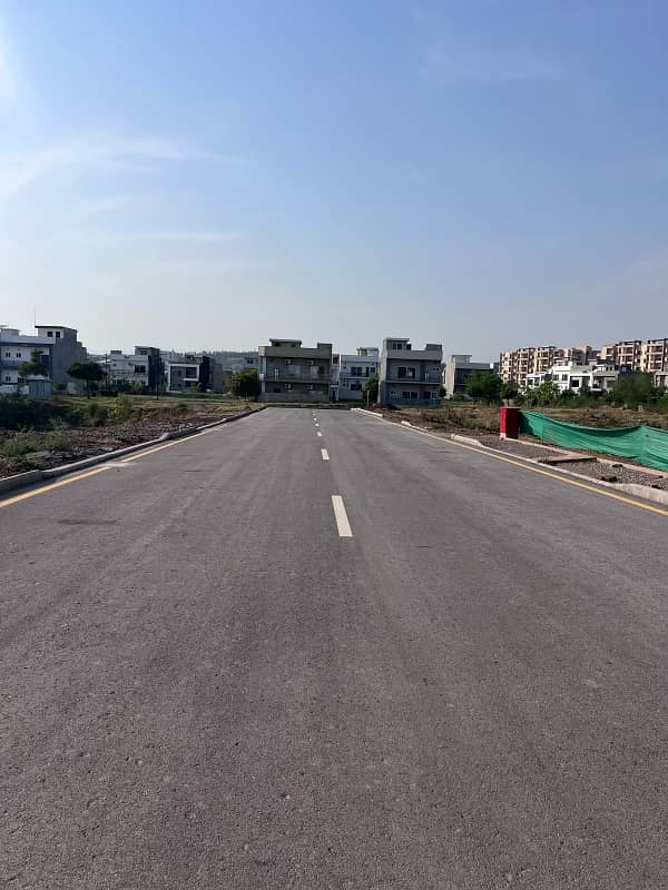 Sector I 5 Marla Possession Utility Not Paid Open Forum Boulevard Paid Solid Land Investors Price Plot For Sale 3