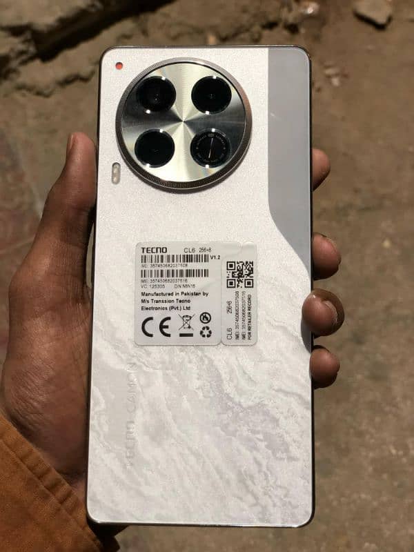 Tecno camon 30 8+8/256 2