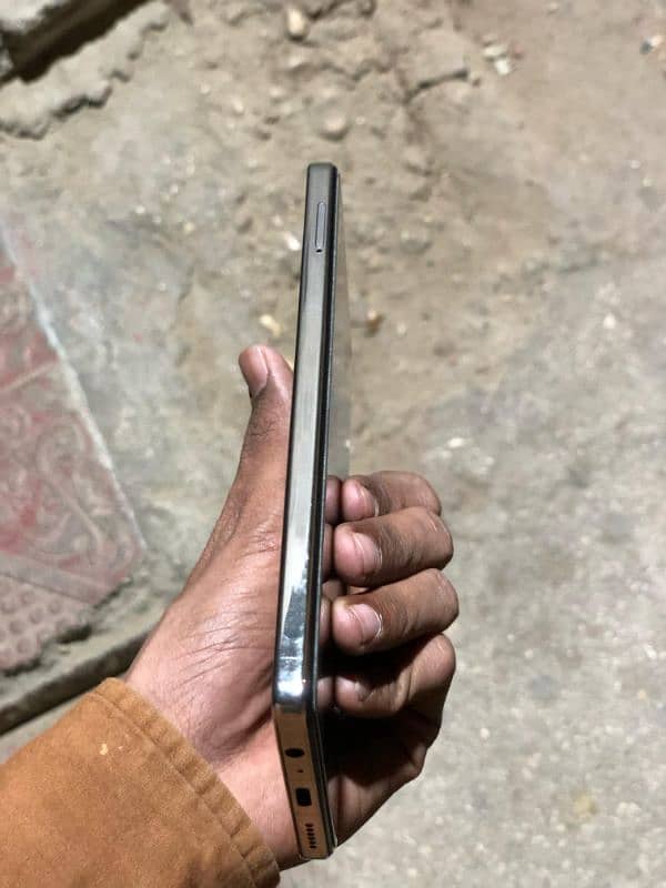 Tecno camon 30 8+8/256 3