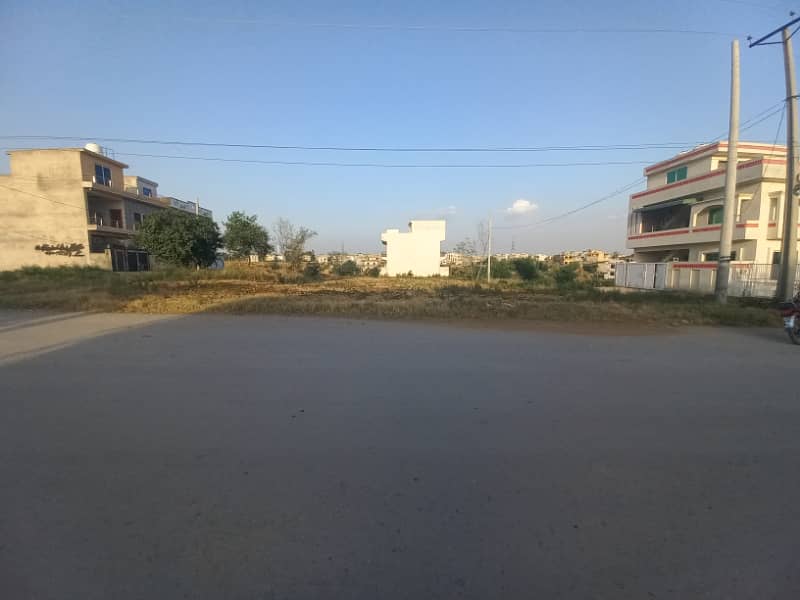 Main Double Road Back  Investor Rate Plot For Sale Ideal Location 0