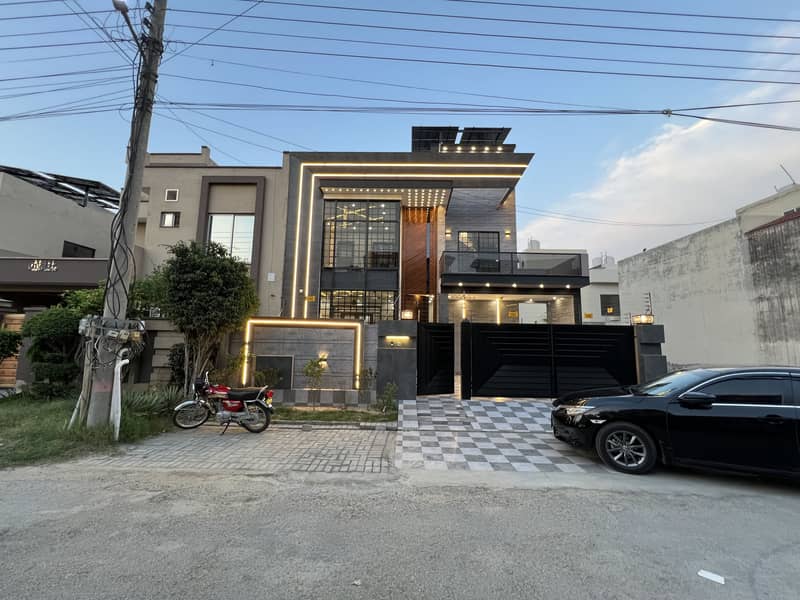 A Block Beautiful 10 Marla Straight Line House For Sale In Central Park With Solar Panels 8