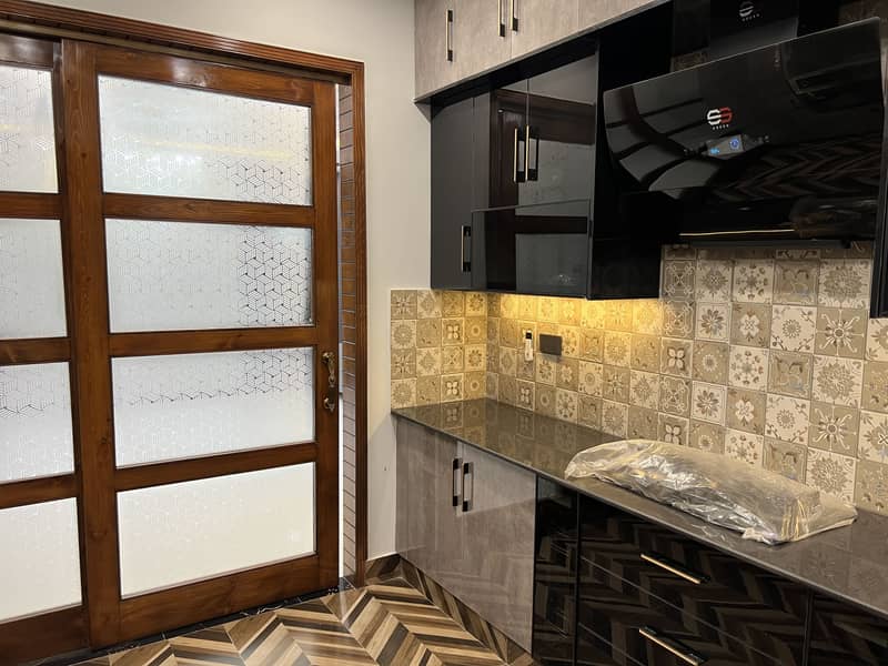 A Block Beautiful 10 Marla Straight Line House For Sale In Central Park With Solar Panels 11