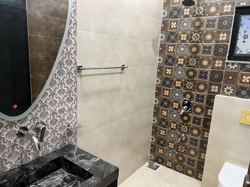 A Block Beautiful 10 Marla Straight Line House For Sale In Central Park With Solar Panels 15