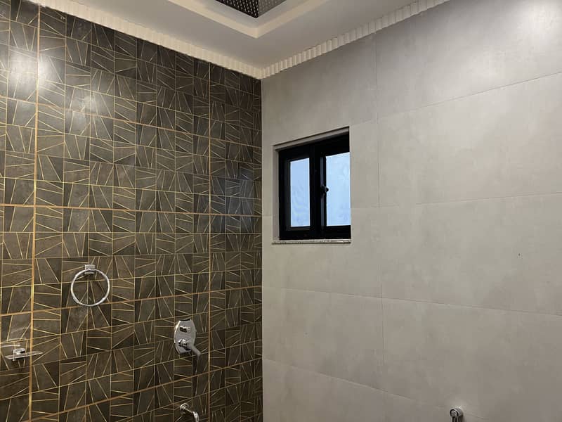 A Block Beautiful 10 Marla Straight Line House For Sale In Central Park With Solar Panels 34