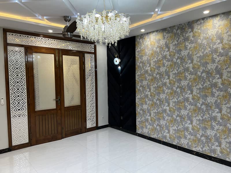 A Block Beautiful 10 Marla Straight Line House For Sale In Central Park With Solar Panels 37