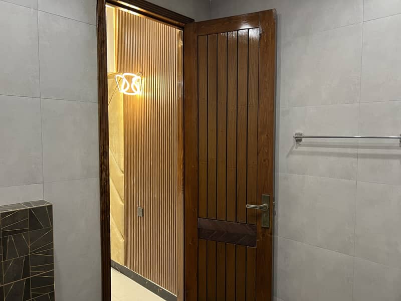A Block Beautiful 10 Marla Straight Line House For Sale In Central Park With Solar Panels 39