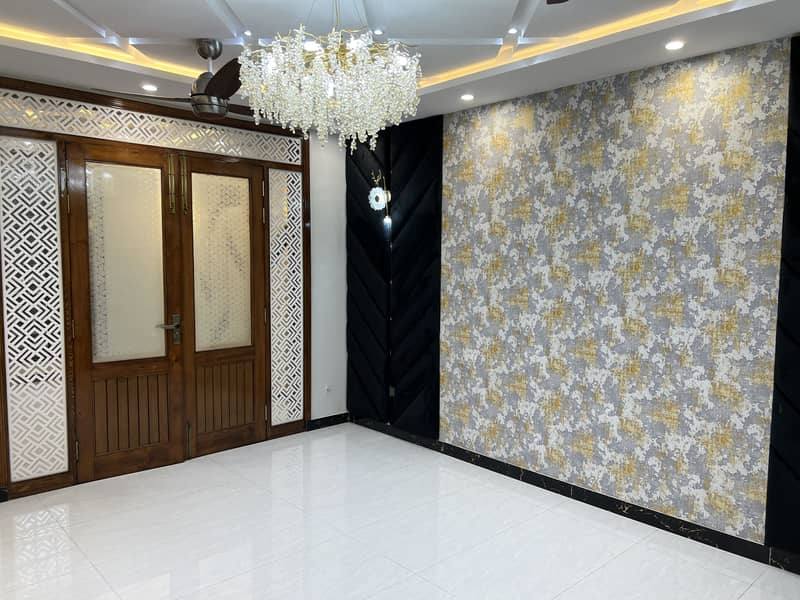 A Block Beautiful 10 Marla Straight Line House For Sale In Central Park With Solar Panels 43