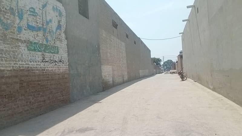 5 Marla plot For sale walking distance from from ferozpur road Kahna nau Lahore 8