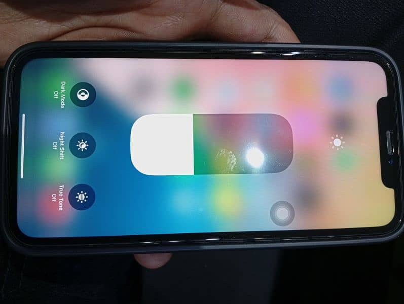 iphone xr 64gb factory unlocked 89% battery health water pack 3