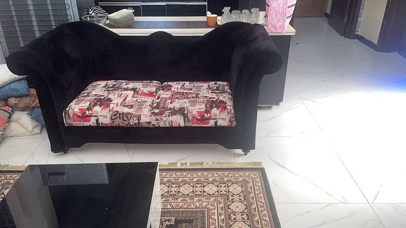 7 seater sofa set in lush condition velvet poshish grand look 1