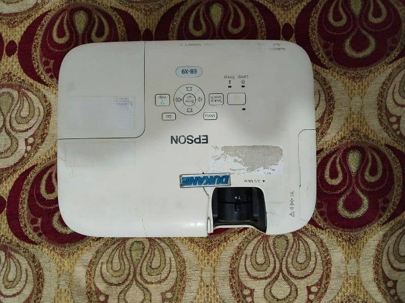 Epson EB-X9 multimedia projector 3