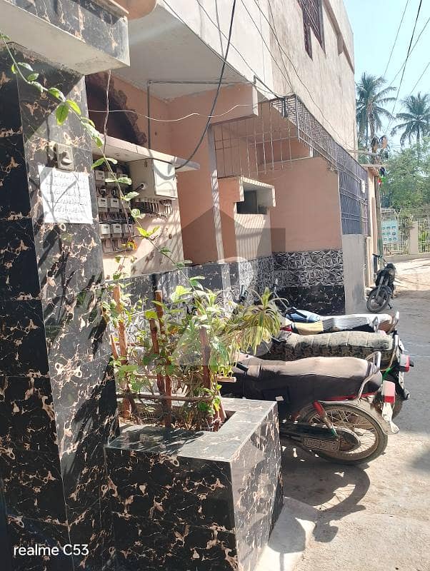Home for sale 180 SY Ground + 3 RCC Building Rafi Bungalows. Leased , West Open, Corner Rent Value 1.7 Lacs. 13 KE Meters, 3 Gas Meters, 3 Water Tanks. 0