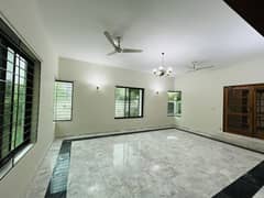 BEAUTIFUL HOUSE WITH 7 BEDROOMS DUAL GATES AT PRIME LOCATION