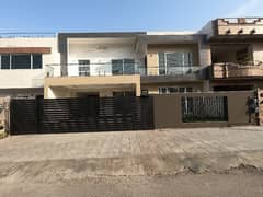 Get Your Hands On On Excellent Location House In Islamabad Best Area