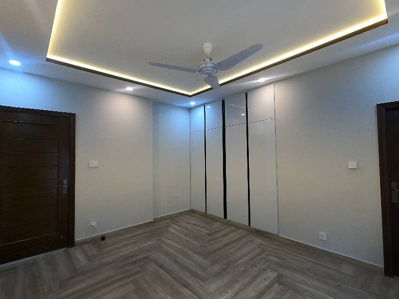 Get Your Hands On On Excellent Location House In Islamabad Best Area 16