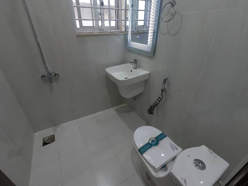 Get Your Hands On On Excellent Location House In Islamabad Best Area 19