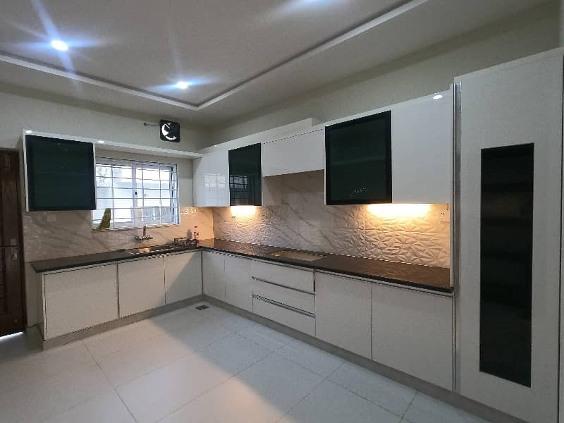 Get Your Hands On On Excellent Location House In Islamabad Best Area 28