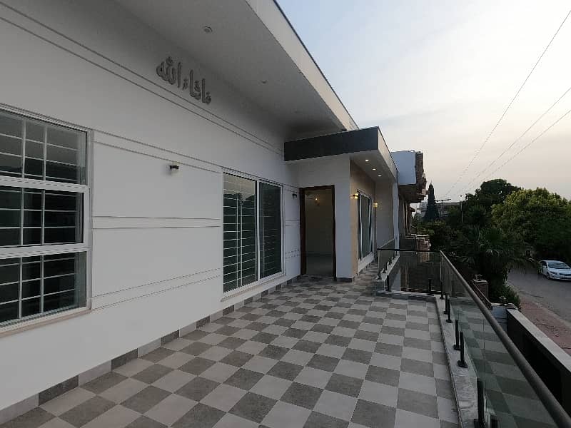 Get Your Hands On On Excellent Location House In Islamabad Best Area 37
