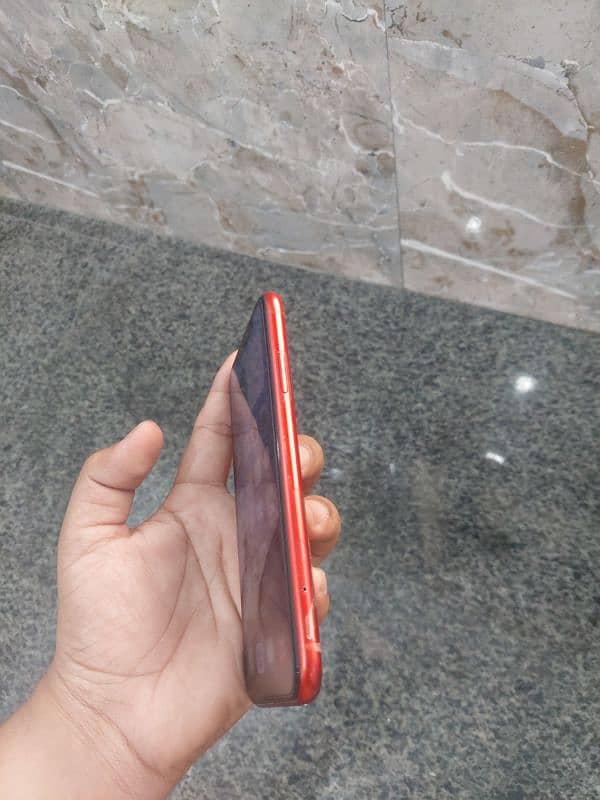 iphone xr red colour 2