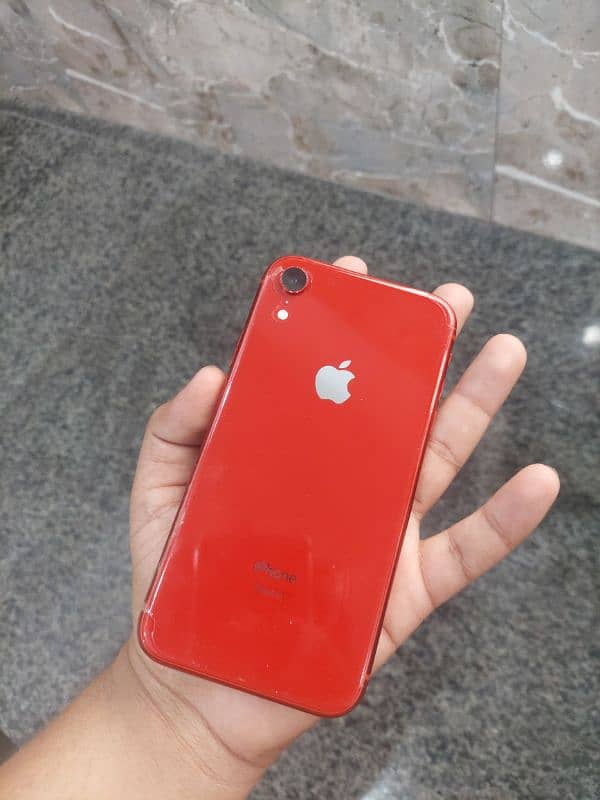 iphone xr red colour 3
